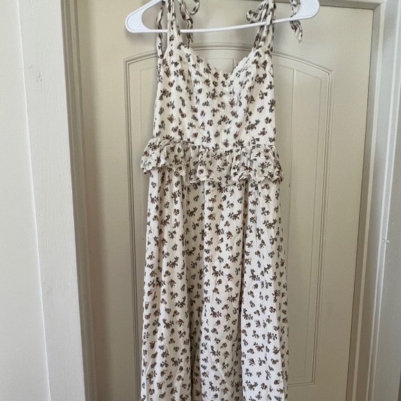 Neuflora Summerville Dress - Picture 1 of 2